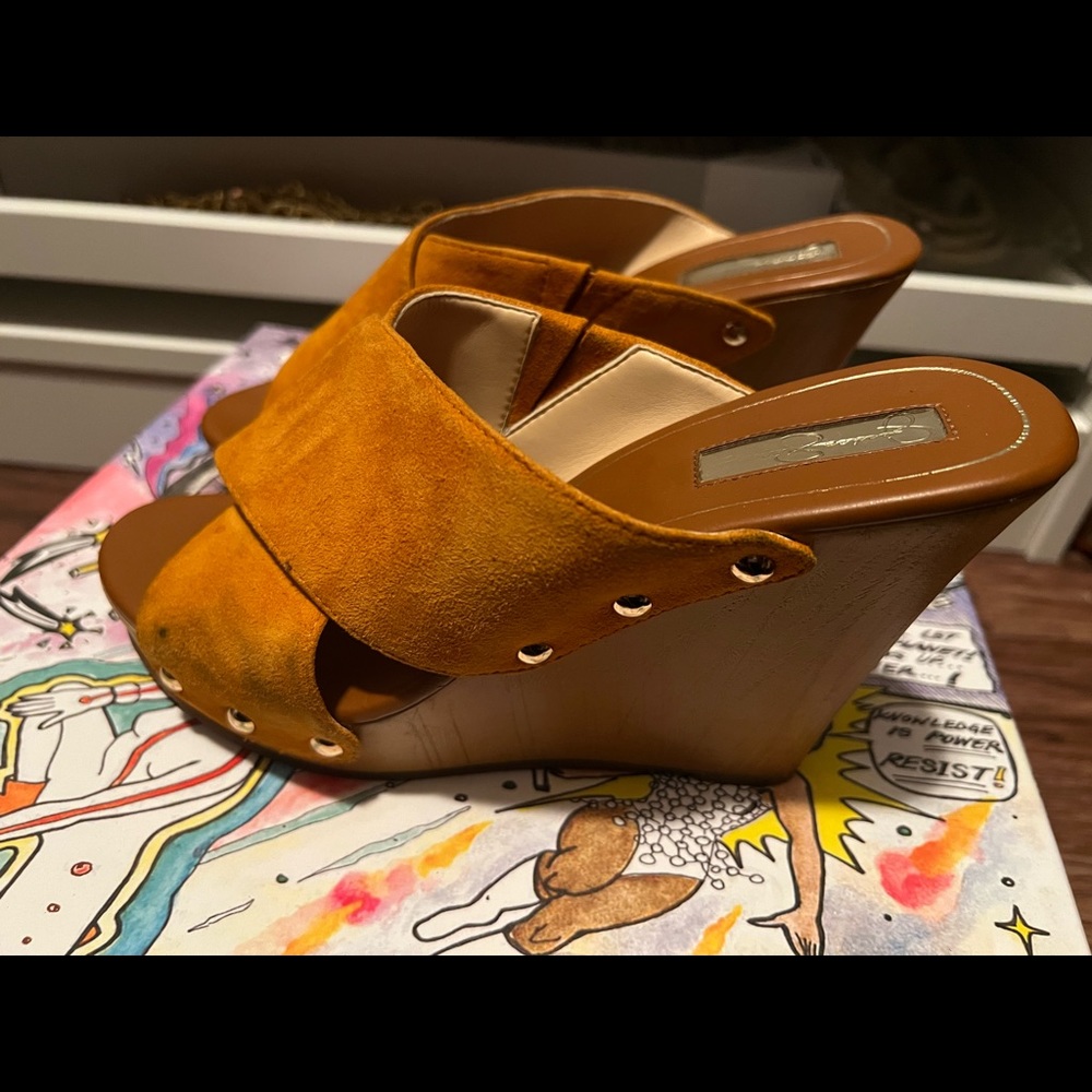 Mustard wedges